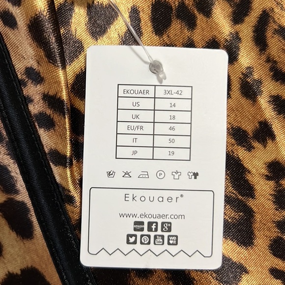 Leopard print corset/waist trainer - Picture 3 of 3